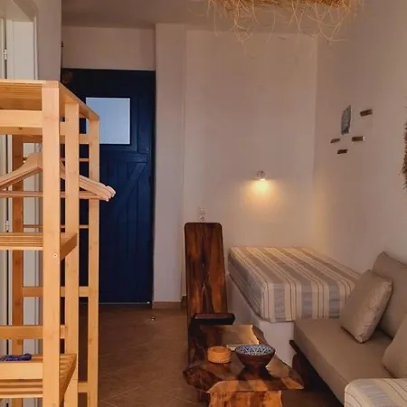 Syros Chryssonisos Apartment Kini