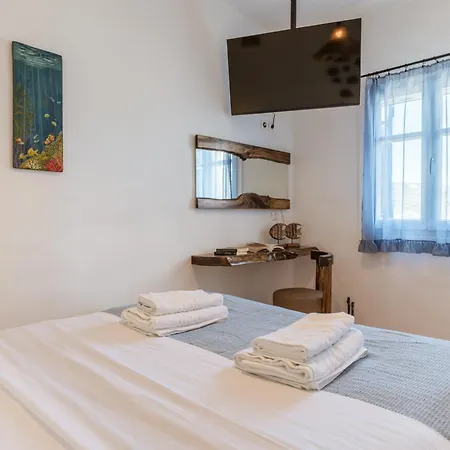 Syros Chryssonisos Κίνι